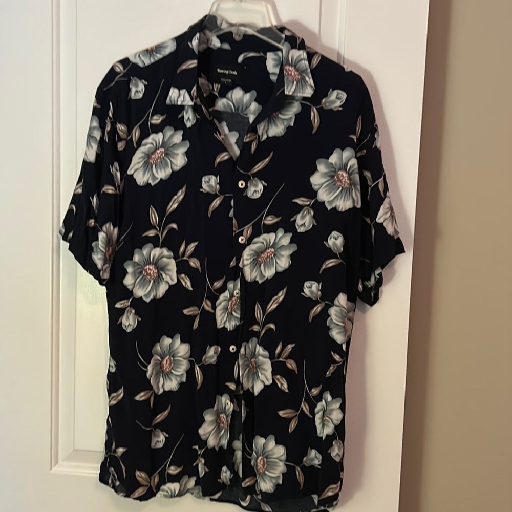 Barney Cools button down Men’s Hawaiian shirt in shades of blue